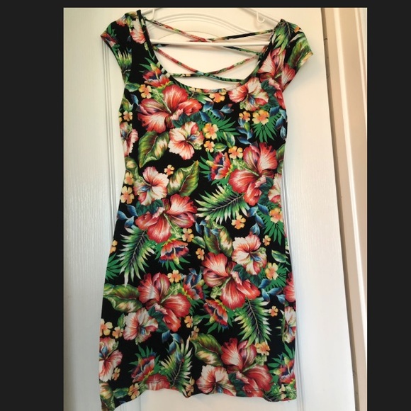 Tropical dress - Picture 1 of 2
